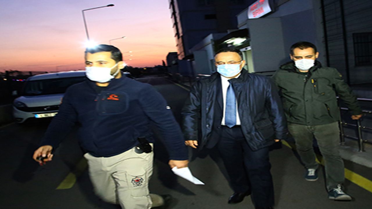 Adana'da FETÖ/PDY soruşturması kapsamında 11 şüpheli hakkında gözaltı kararı verildi