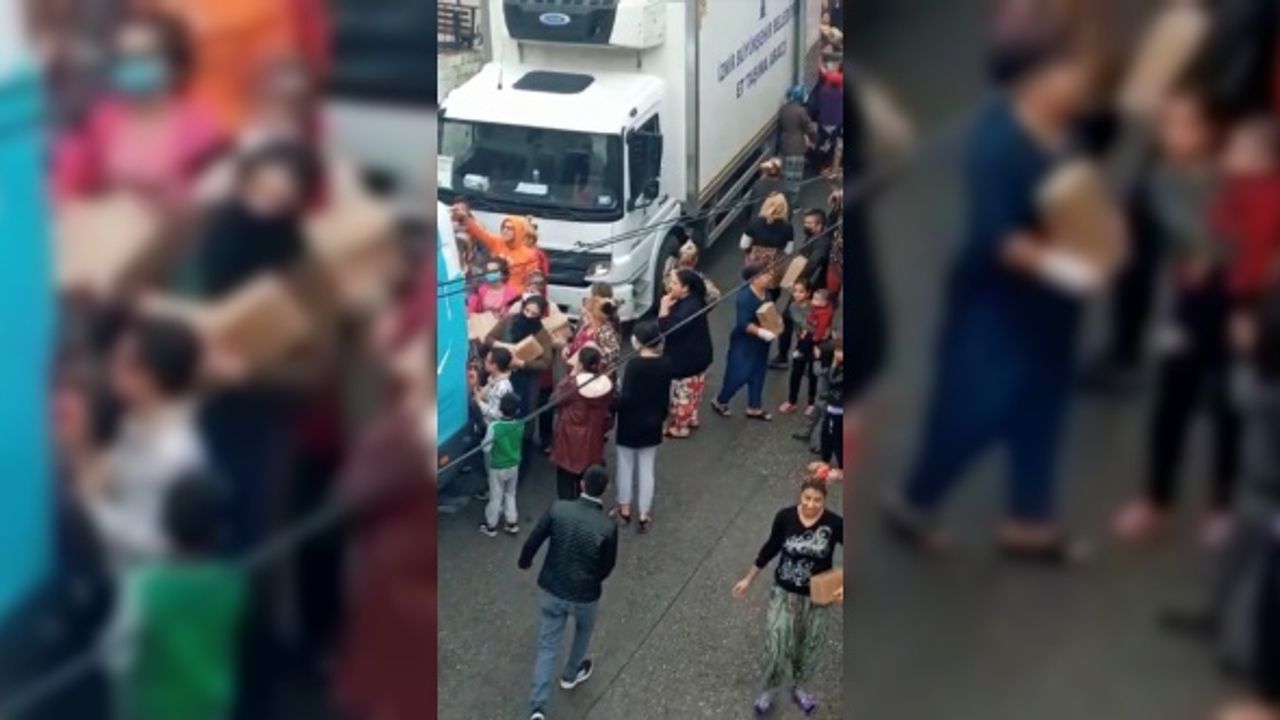 AK Parti'den İzmir Büyükşehir Belediyesi'nin sosyal mesafesiz yardım dağıtımına tepki