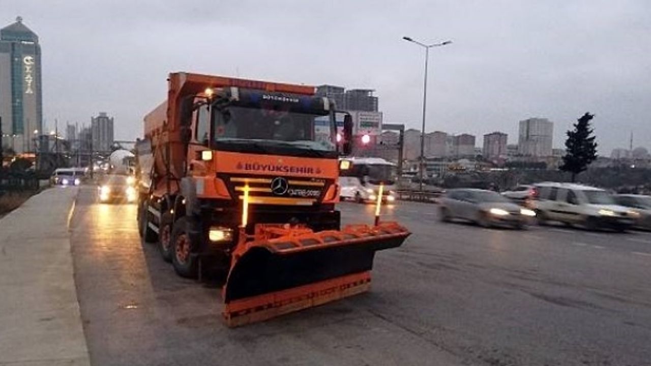 AKOM'dan İstanbul'da kar yağışı önlemi