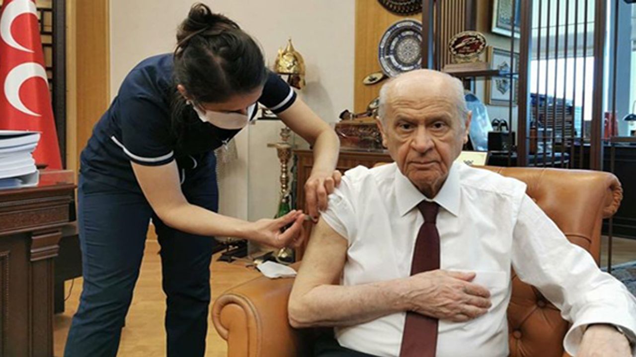 Bahçeli corona virüs aşısı oldu