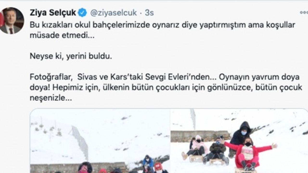 Bakan Selçuk, meslek liselerinde yapılan kızaklarla karda eğlenen çocukların fotoğrafını paylaştı
