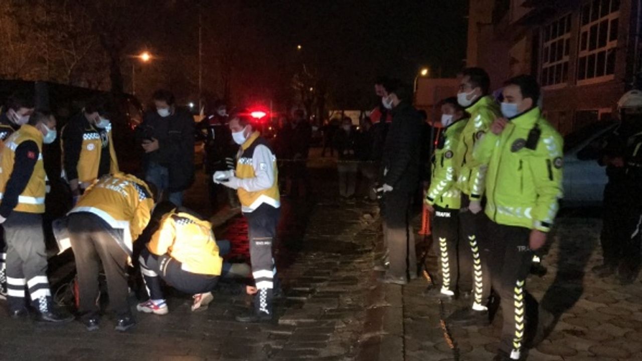 Bursa'da otomobilde tüfekle vurulan iki kişi yaşamını yitirdi