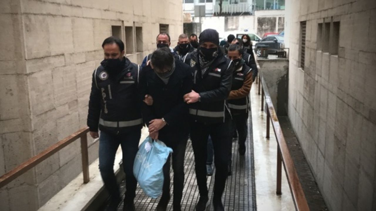 Bursa'da şantaj  ve tehdit iddiasıyla 6 şüpheli yakalandı