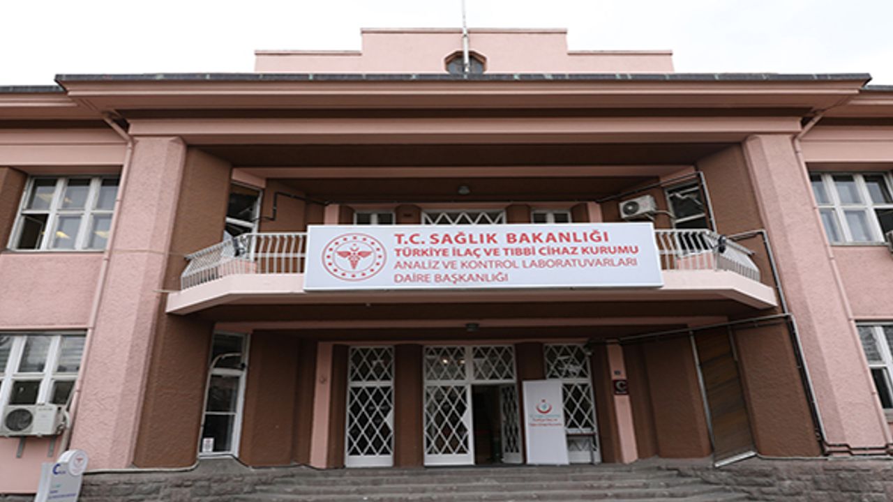 Coronavac'ın analizleri Sağlık Bakanlığı laboratuvarlarında devam ediyor