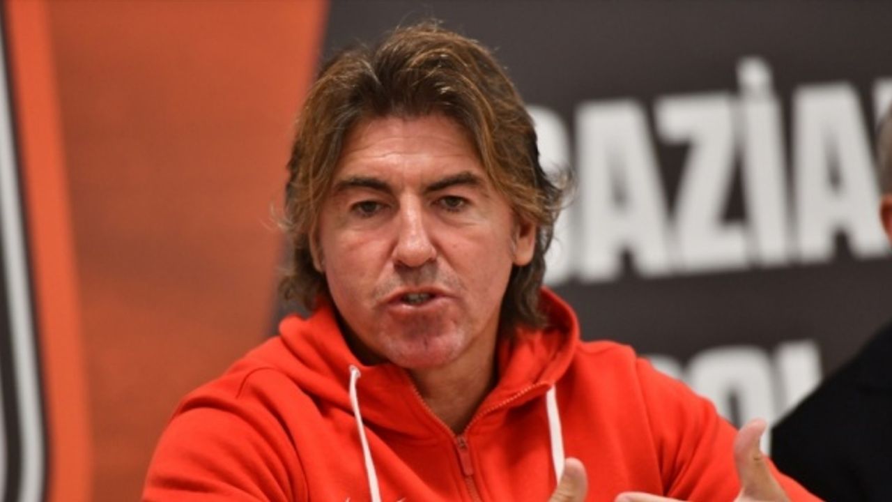 Gaziantep FK Teknik Direktörü Ricardo Sa Pinto: O bizimle kalacak!