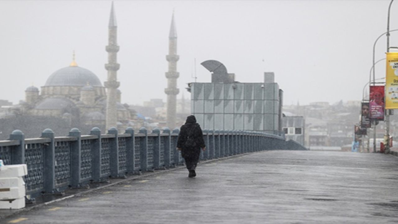 İstanbul'da öğleden sonra yağmur bekleniyor