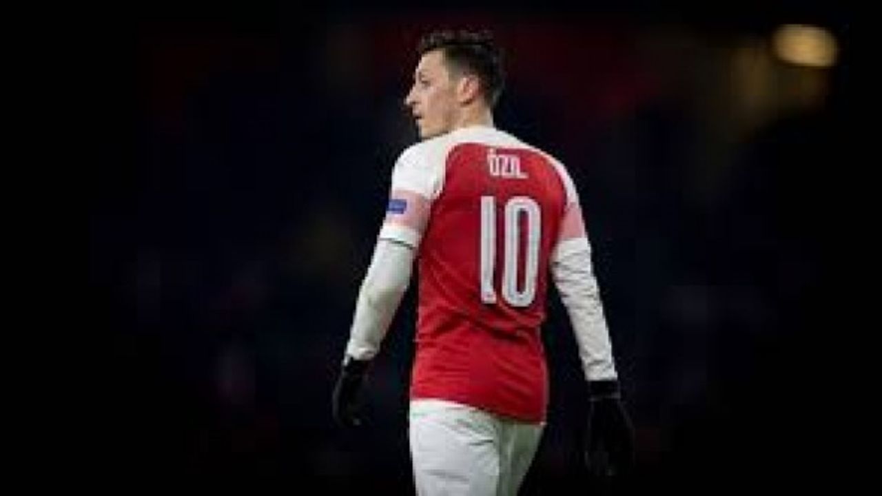 İşte Mesut Özil'in Fenerbahçe'de giyeceği forma numarası!