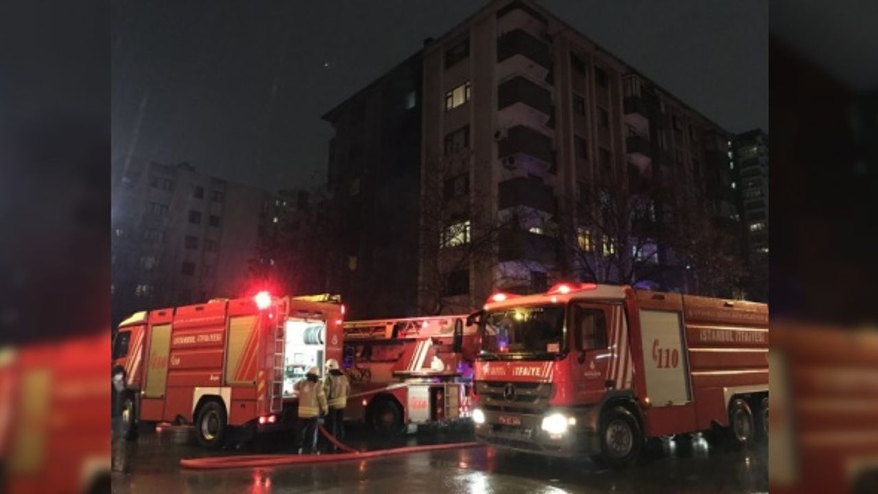 Kadıköy'de korkutan patlama! Vatandaşlar sokağa döküldü!