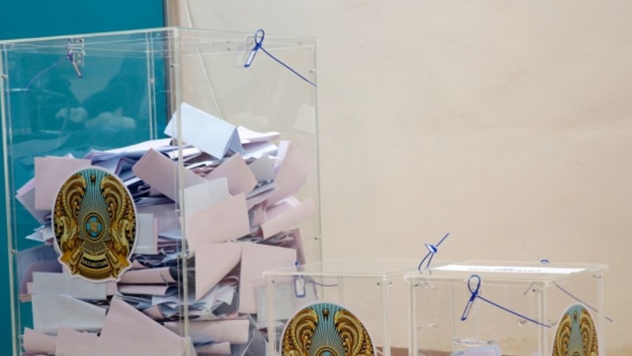 Kazakistan'daki seçimlerde oy kullanma işlemi sona erdi