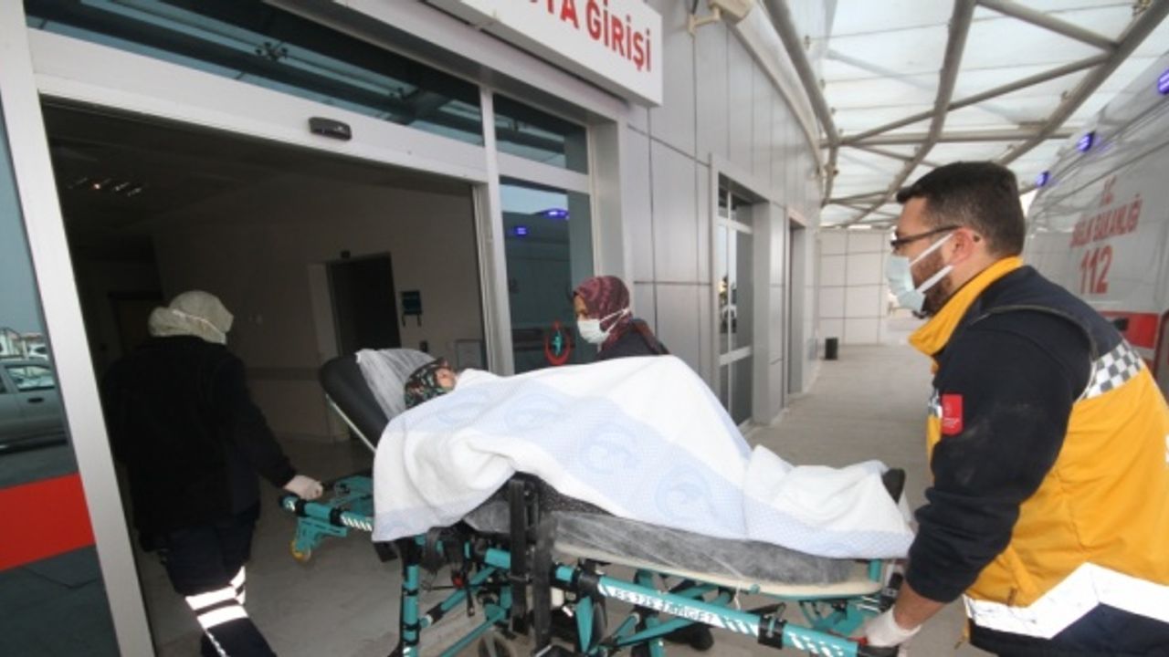 Konya'da yangından etkilenen nine hastaneye kaldırıldı