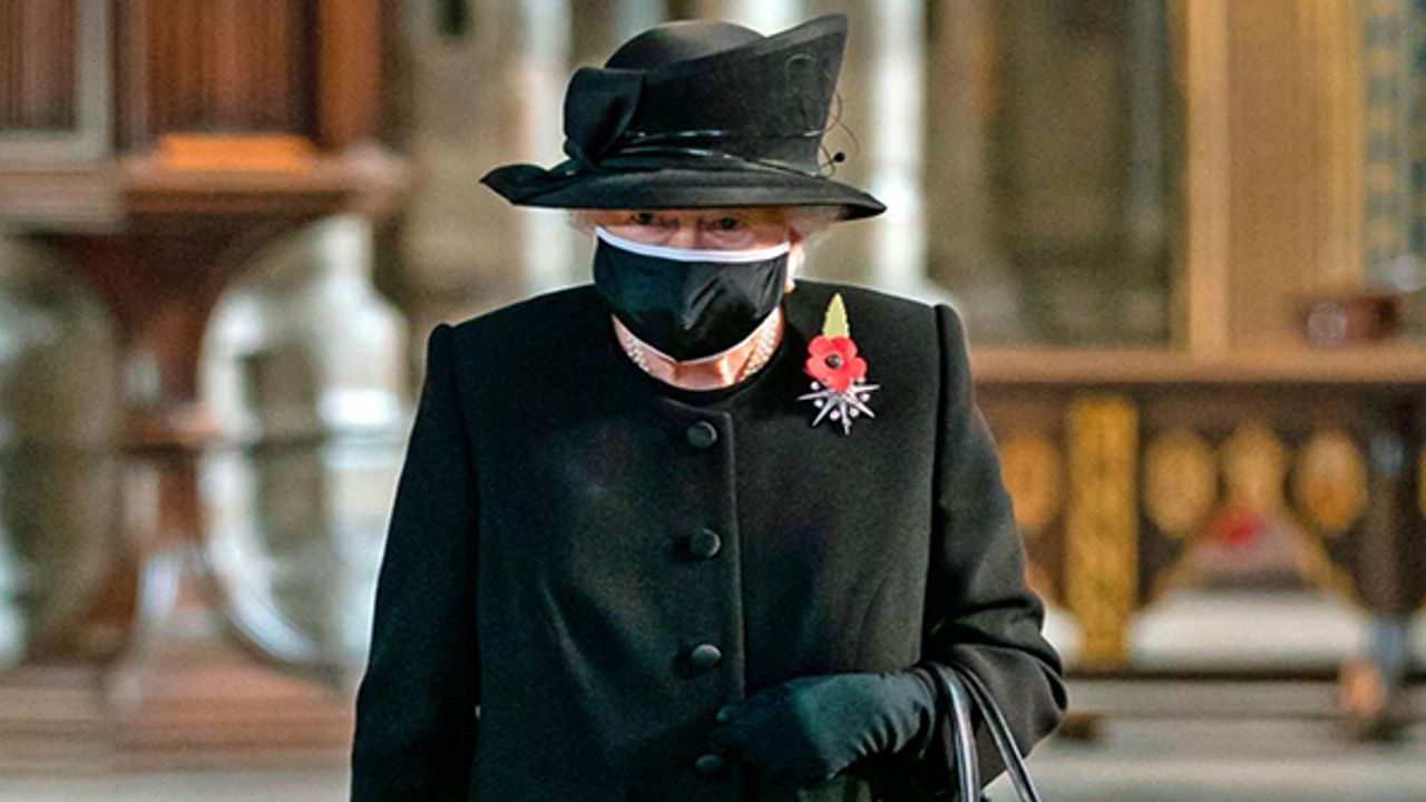 Kraliçe Elizabeth ve eşi Philip, corona virüs aşısı oldu
