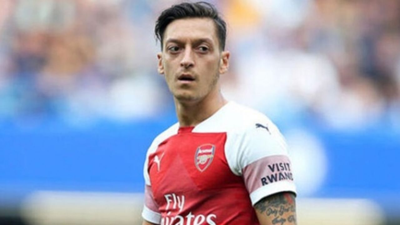 Mesut Özil'den dikkat çeken Cuma paylaşım!