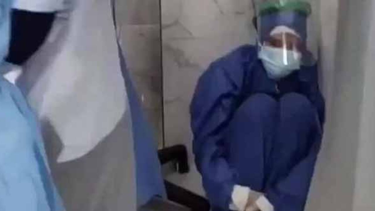 Mısır’da oksijen tüpü yetersizliği nedeniyle hastalar ölüyor!