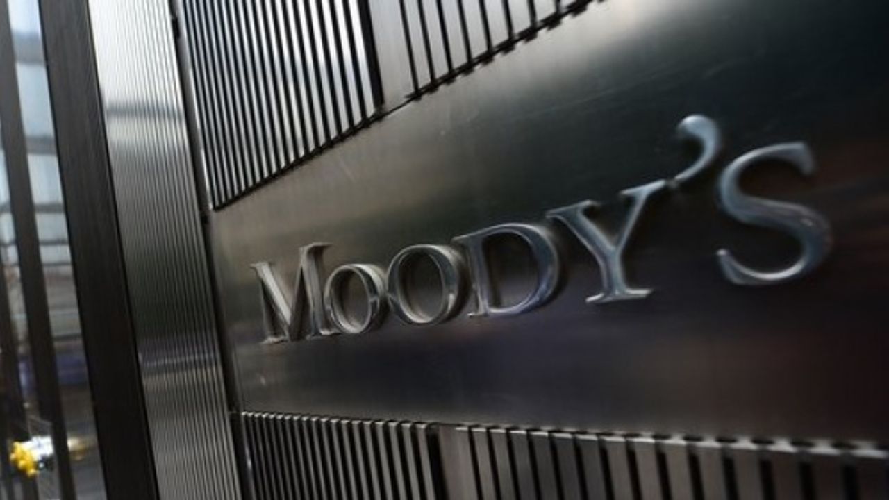 Moody's'ten, İngiltere'ye kötü haber!