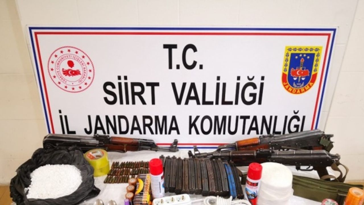 Siirt'te terör operasyonunda 3 kalaşnikof tüfek ve çok sayıda mühimmat ele geçirildi