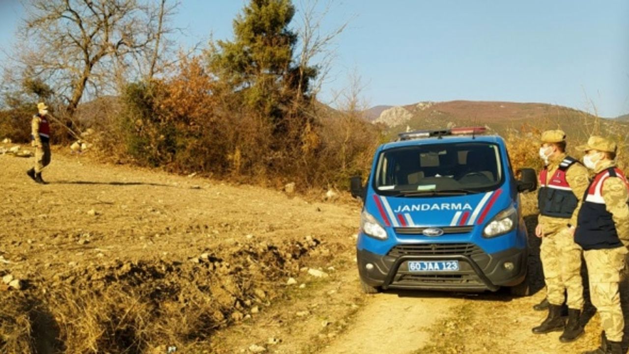 Tokat'ta bir tarlada Roma dönemine ait mezarlık bulundu