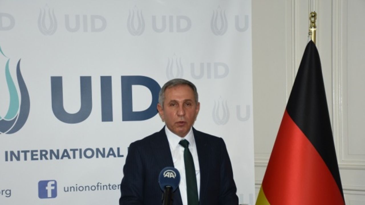 Uluslararası Demokratlar Birliğinin genel başkanı Köksal Kuş oldu