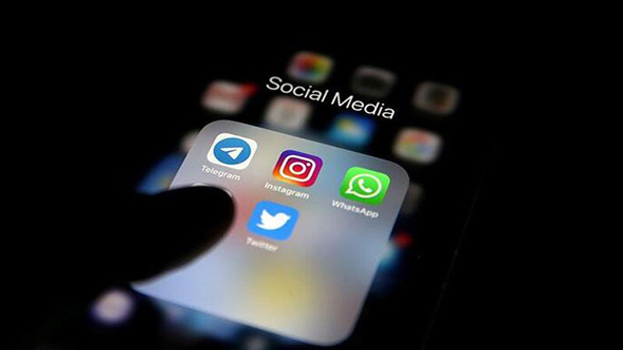 Pakistan’da sosyal medya uygulamaları 4 saatliğine askıya alındı