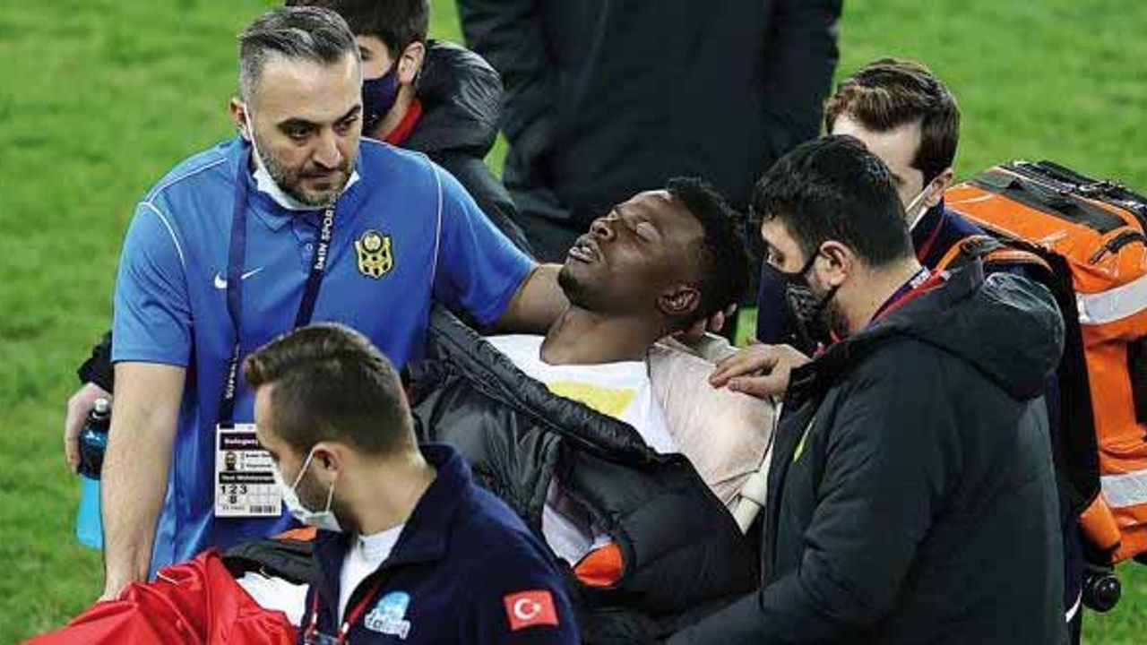 Yeni Malatyasporlu Ndayishimiye, maç sonu rahatsızlık geçirdi