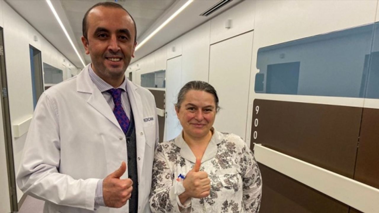 20 yıllık şeker hastası, gastrik bypass ameliyatıyla sağlığına kavuştu