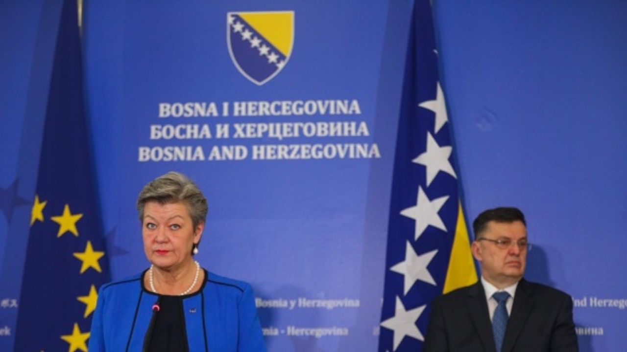 Johansson: Bosna Hersek'te 2020'de yaşanan göçmen krizi önlenebilir