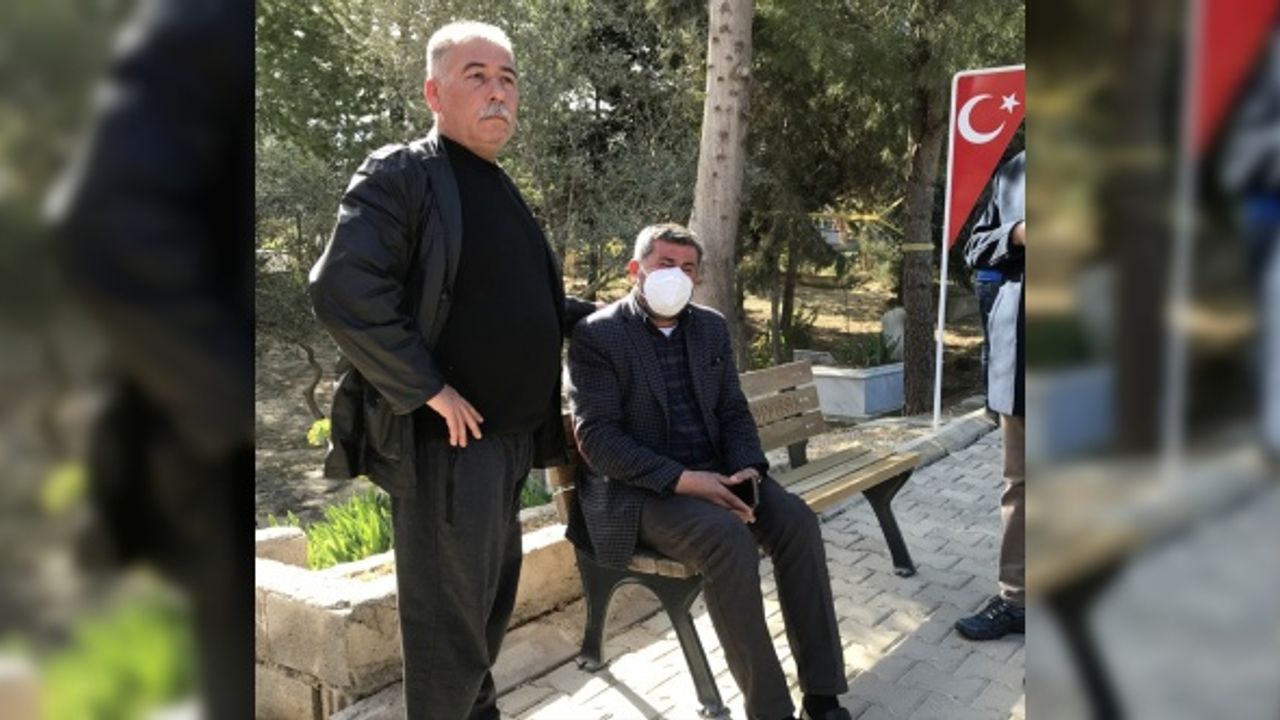 Adana'da şehit kabirlerinin de arasında olduğu 79 mezar tahrip edildi