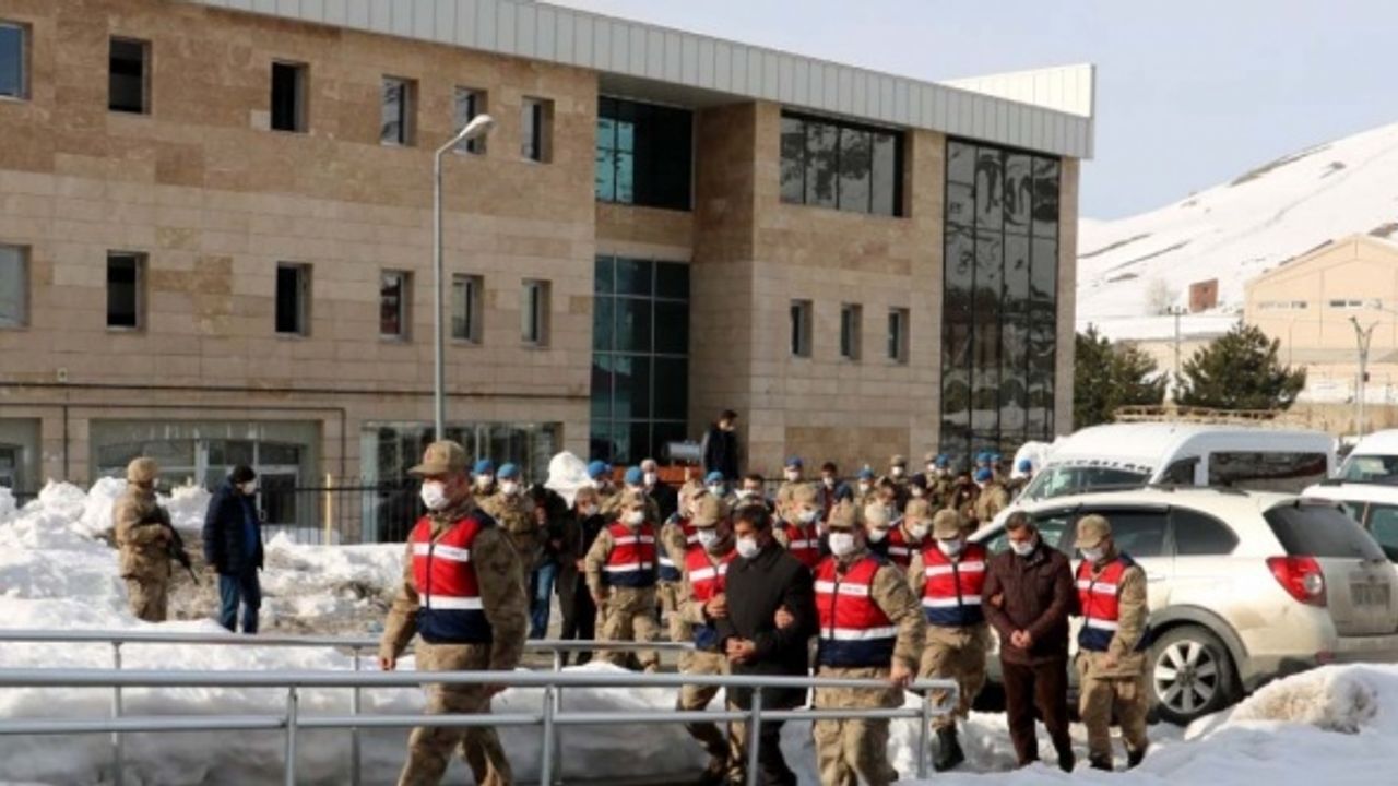 Bitlis ve İstanbul'da terör örgütüne operasyon