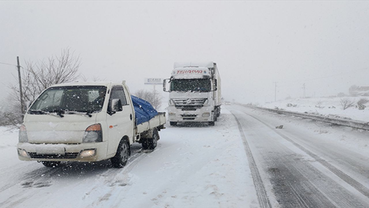 Bursa-Yalova kara yolu tipi nedeniyle ağır taşıtların geçişine kapatıldı