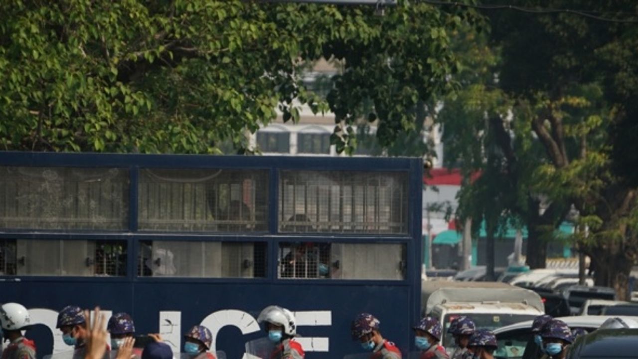 Myanmar’da darbe karşıtı gösterilerde 4 kişi öldü, çok sayıda kişi gözaltına alındı