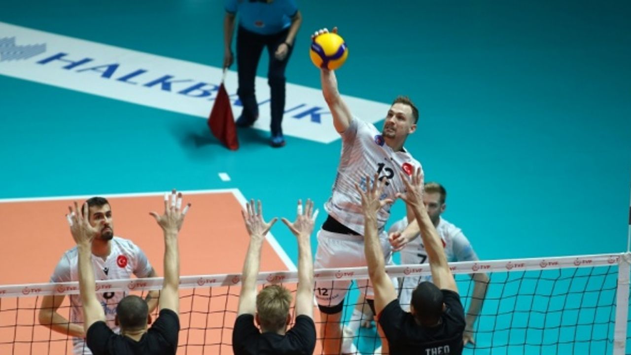Halkbank, CEV Challenge Kupası finali için avantaj peşinde
