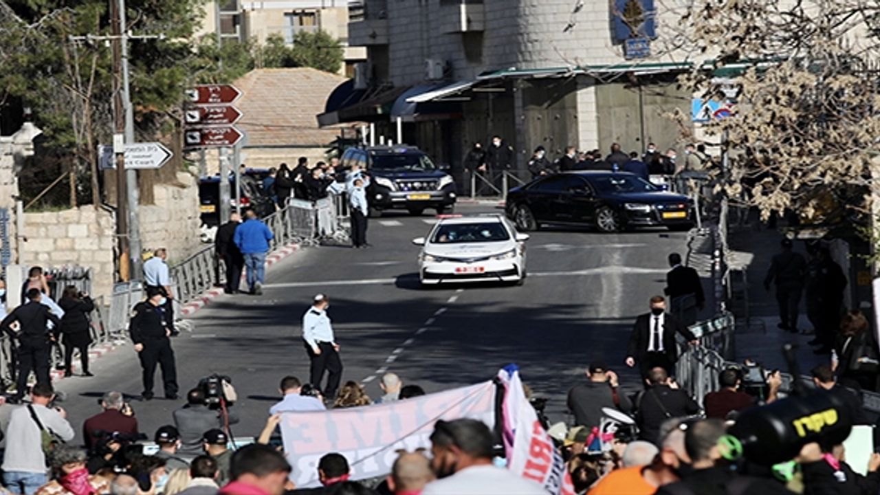 İsrail Başbakanı Netanyahu yeniden hakim karşısında