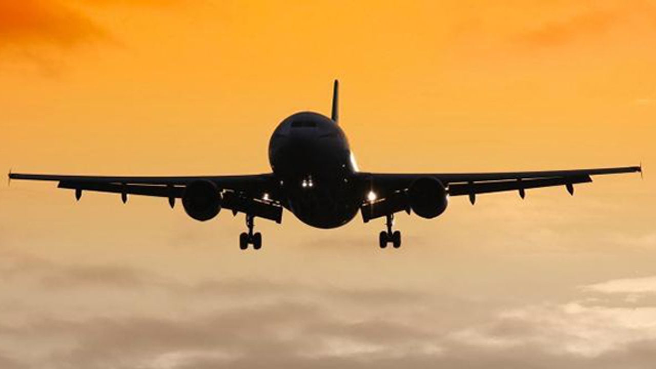 Hindistan'dan Türkiye'ye gelenlere 14 gün zorunlu karantina uygulanıyor