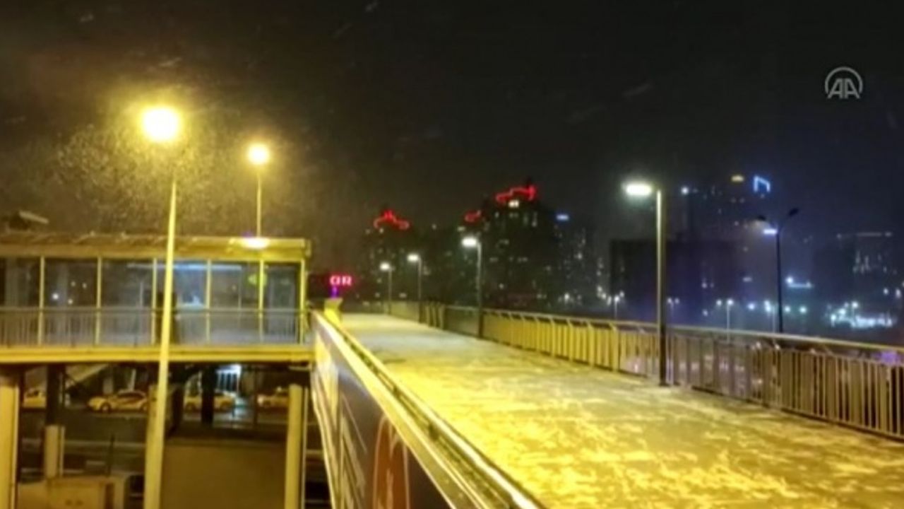 İstanbul'da beklenen kar yağışı başladı