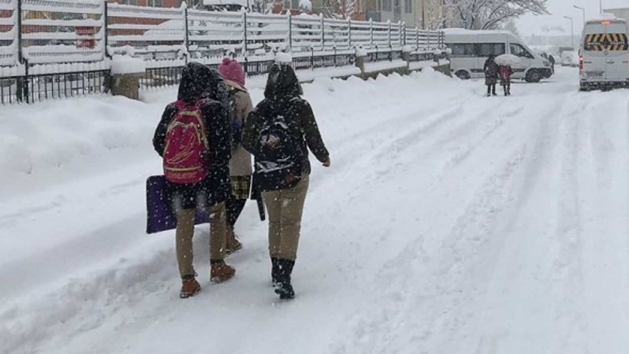 İstanbul'da eğitime bir gün ara verildi