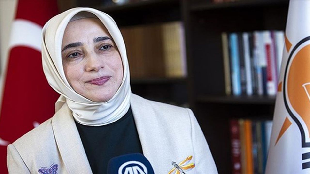 Özlem Zengin'e hakarete soruşturma: Avukat Mert Yaşar gözaltına alındı