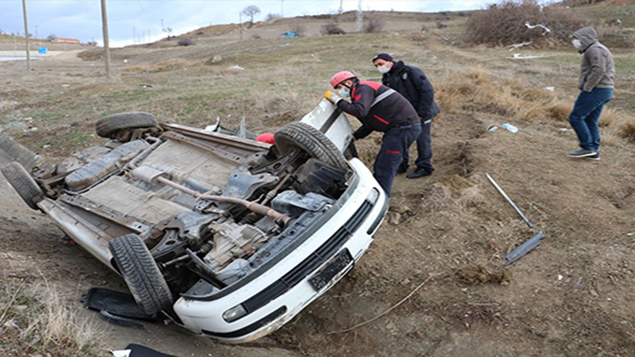 Samsun'da otomobil devrildi: 1 ölü, 3 yaralı