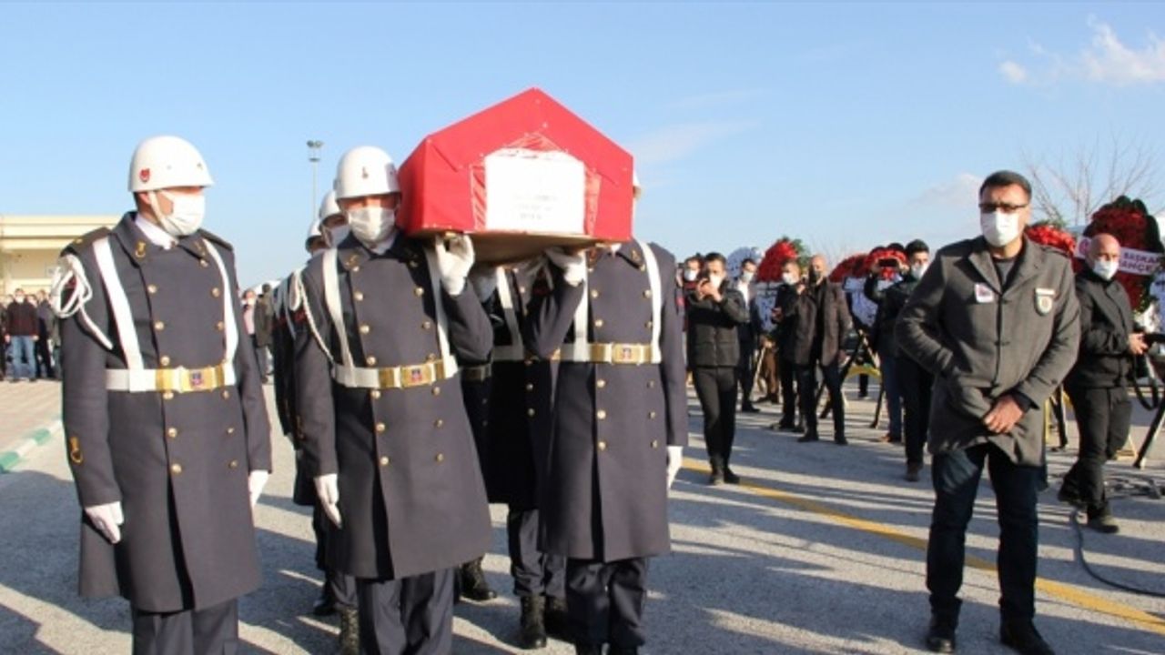 Şehit Astsubay Başçavuş Semih Özbey, Malatya'da son yolculuğuna uğurlandı