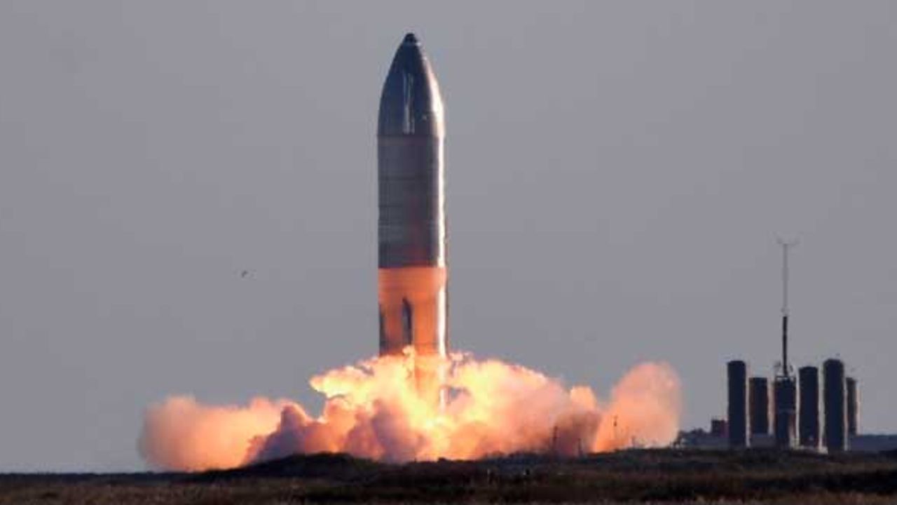 SpaceX’in Starship roketi iniş esnasında patladı