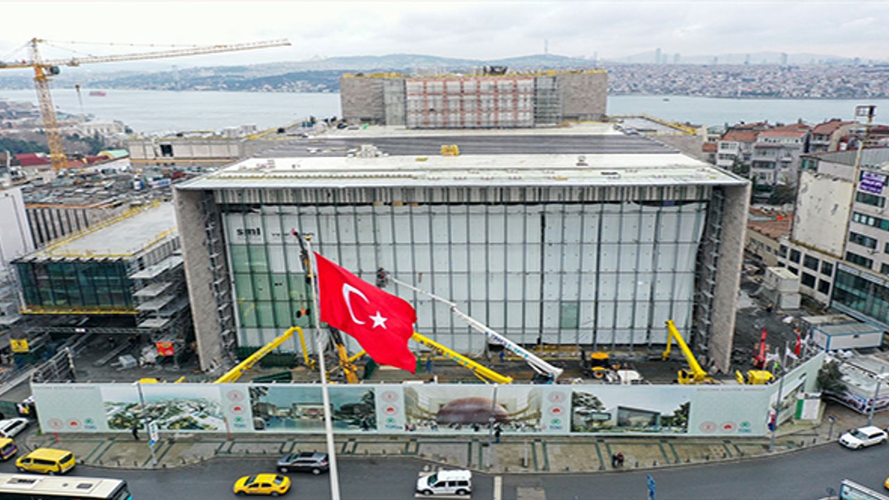 Taksim'deki Atatürk Kültür Merkezi inşaatı sona yaklaşıyor