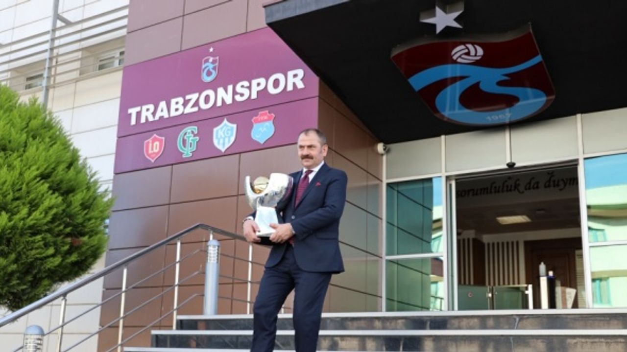 TFF Süper Kupa, Trabzonspor Şamil Ekinci Müzesi'ndeki yerini aldı