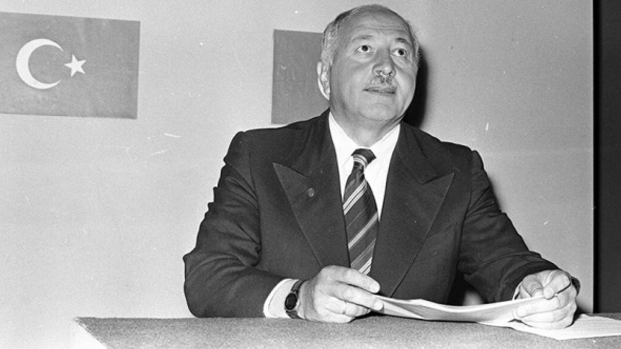 Vefatının 10. yılında rahmetle ve minnetle anılıyor! Bu dünyadan bir Necmettin Erbakan geçti...