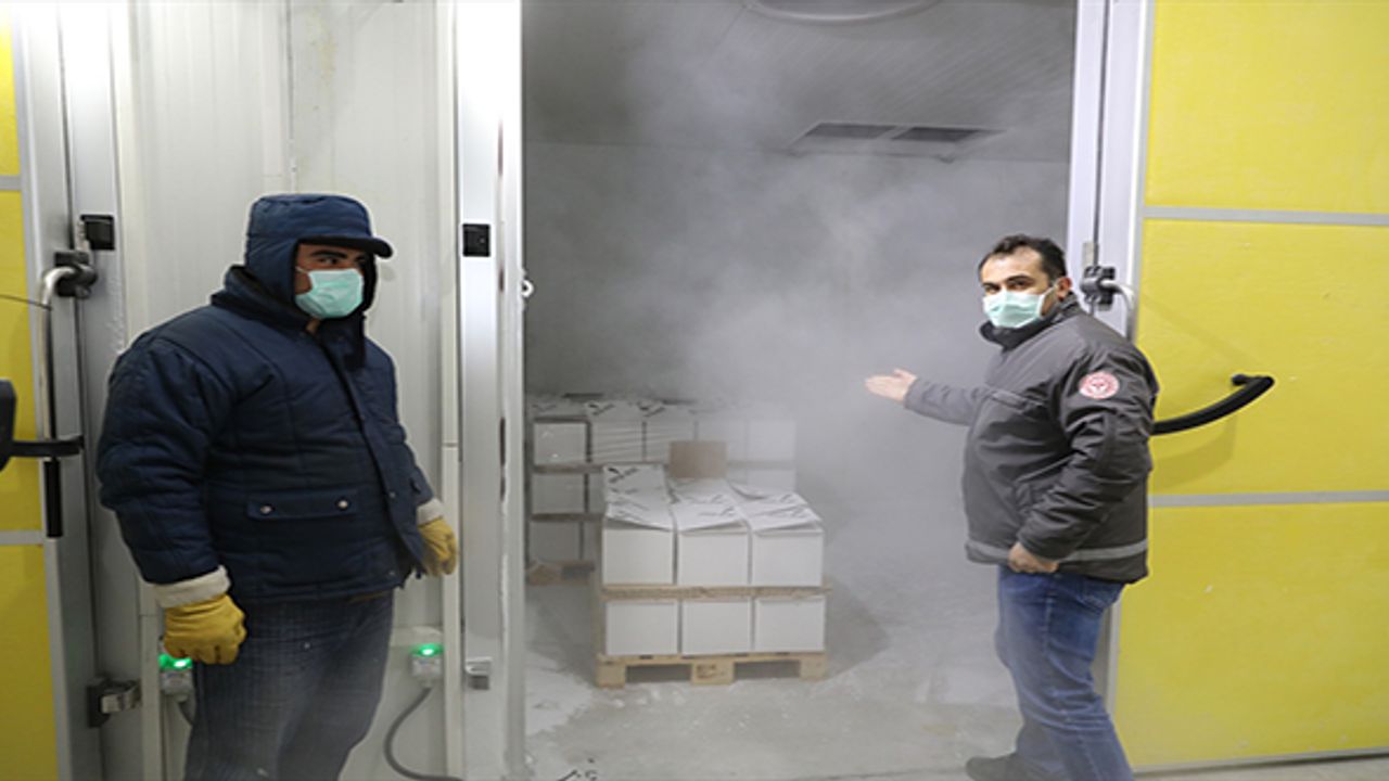 2,8 milyon doz BionTech aşısı, Halk Sağlığı depolarına yerleştirildi
