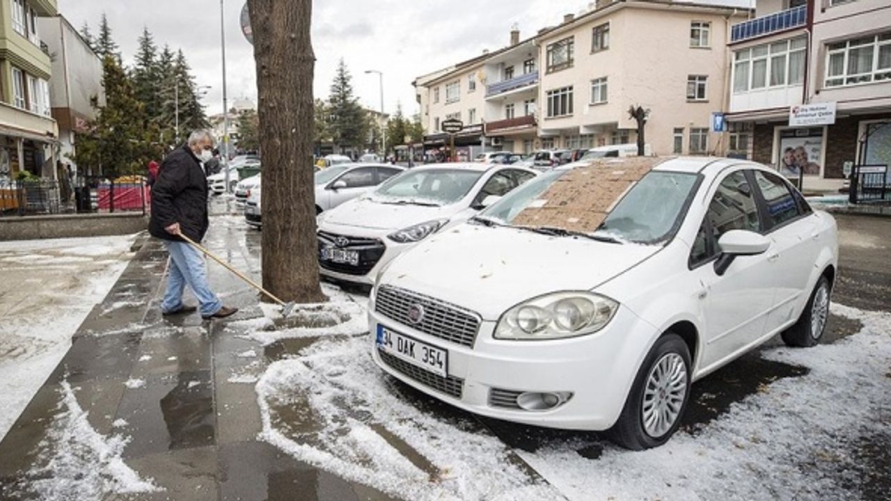 Başkentte dolu ve sağanak etkili oldu