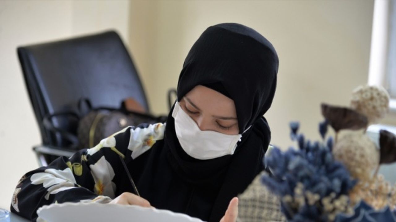 Bilecikli ev kadınları salgın döneminde meslek edindirme kurslarına yöneldi