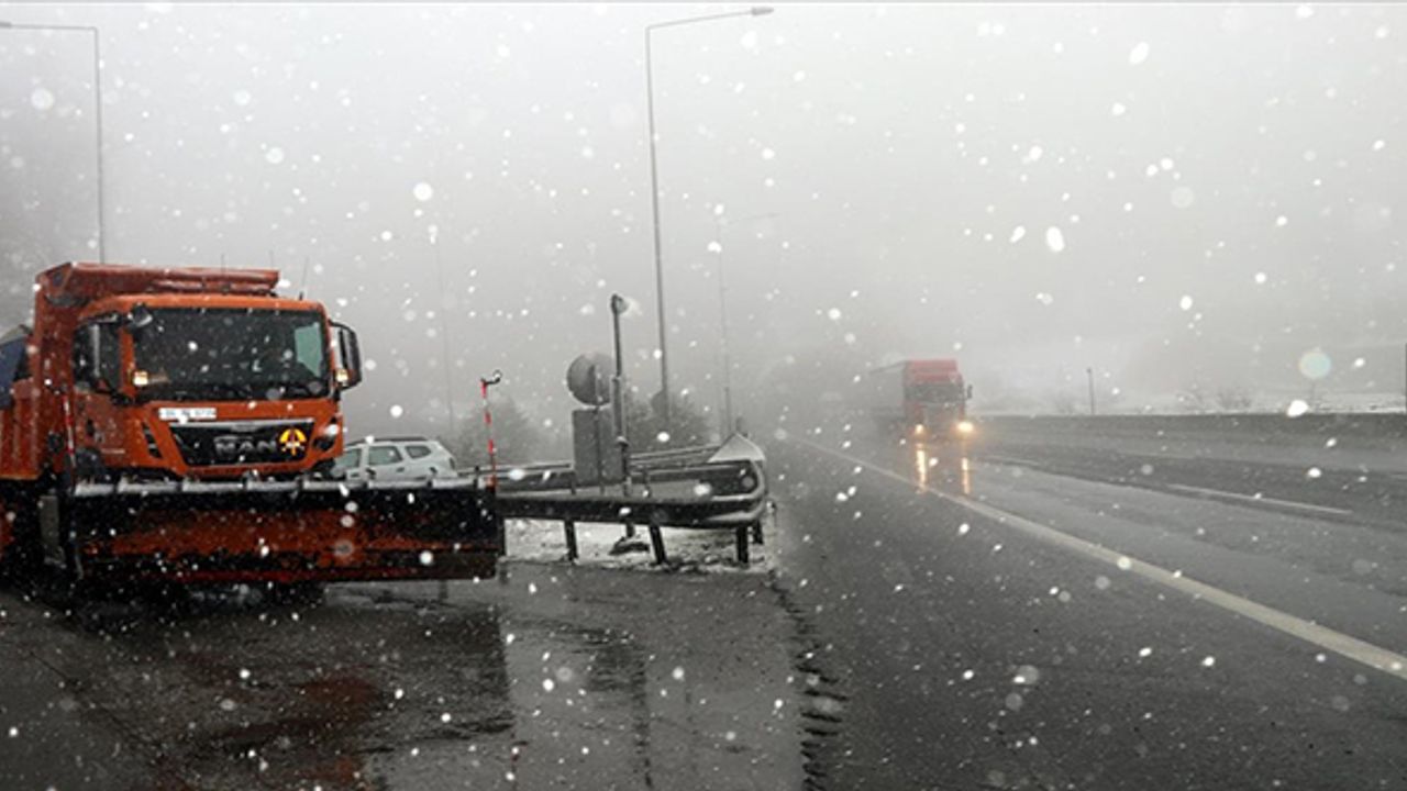 Bolu Dağı'nda kar yağışı başladı
