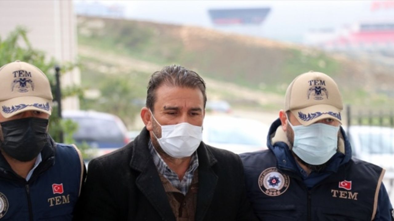 Büyükşehirlerde bombalı eylem hazırlığındayken Hatay'da yakalanan iki zanlıdan biri adliyede