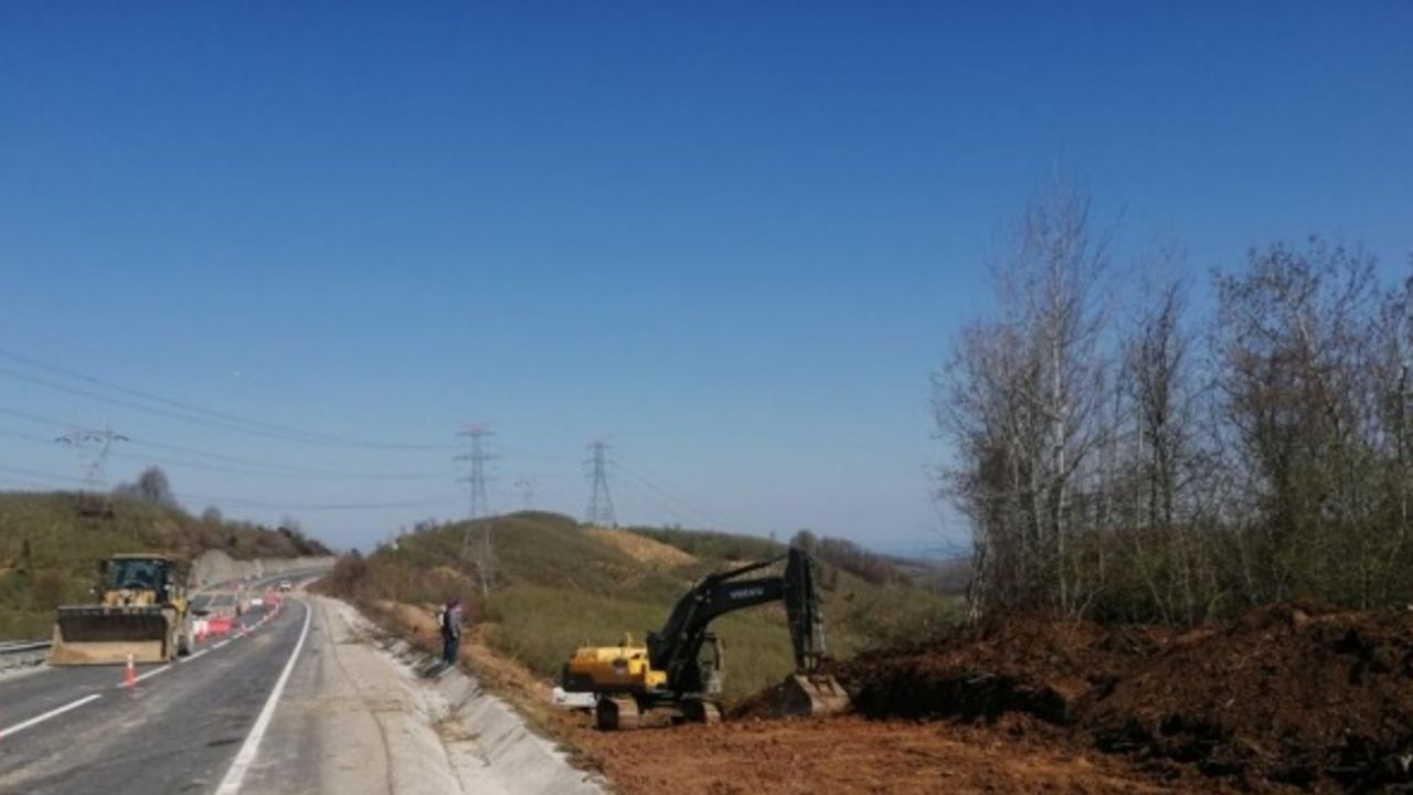 Çökme meydana gelen Batı Karadeniz bağlantı yoluna alternatif servis yolu çalışmaları başladı