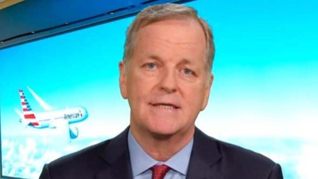 American Airlines'in CEO'su Müslüman çalışanlarıyla empati kurmak için bir gün oruç tuttu