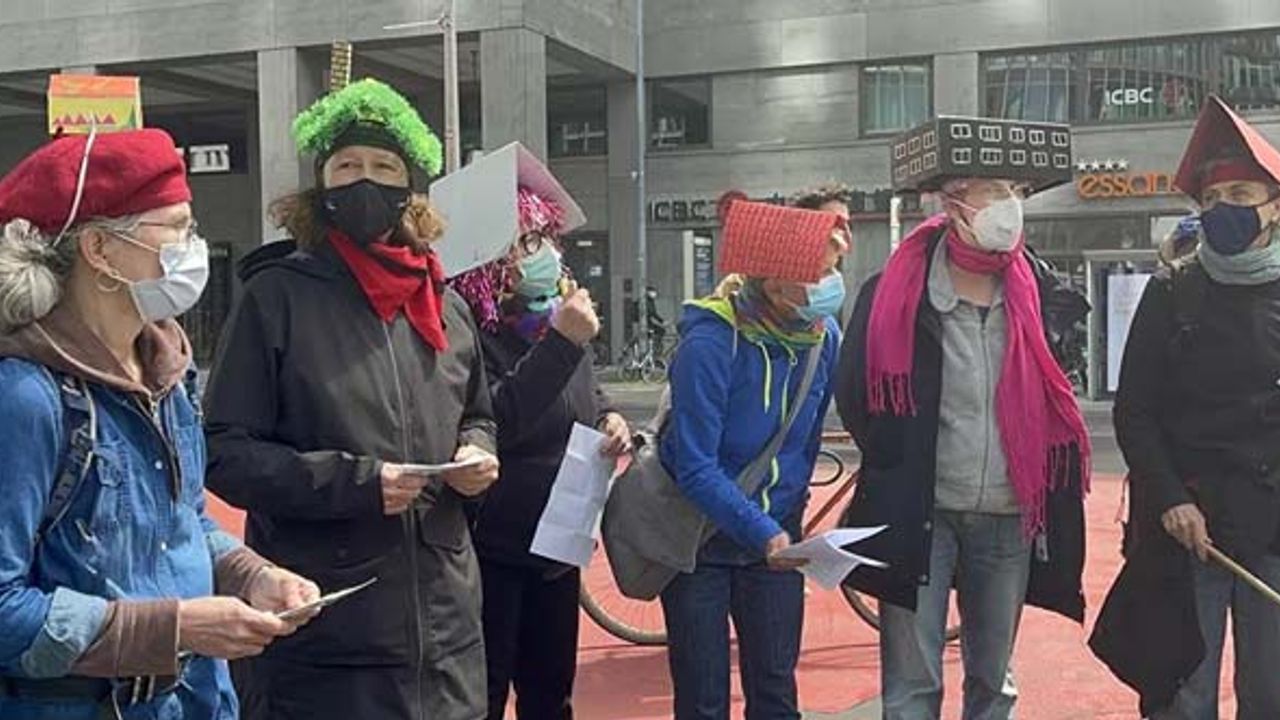 Berlin'de yüksek ev kiraları protesto edildi