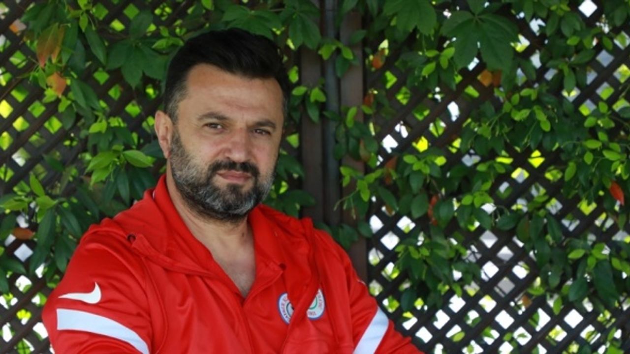 Bülent Uygun: Takımdan 18 futbolcu ayrılıyor